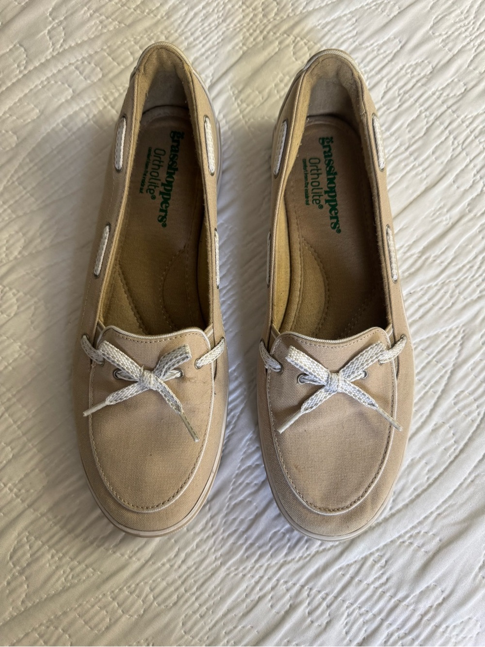 Grasshopper Neutral Tan Canvas Slip-On Loafer Boat Shoes with Bow Accent